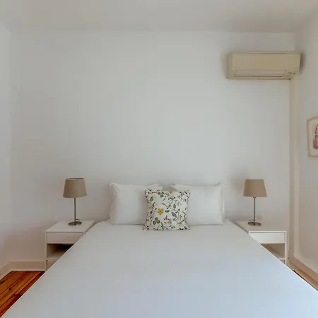 Large Family Apartment, Апартаменты