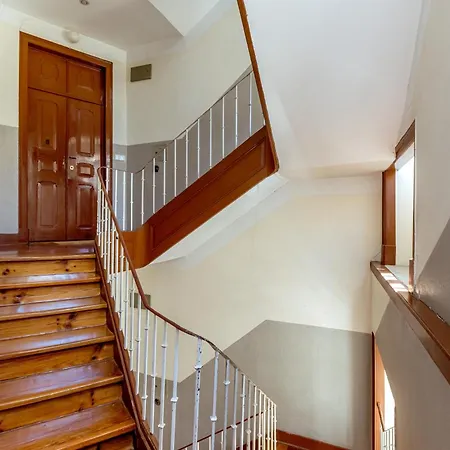 Large Family Apartment, Апартаменты
